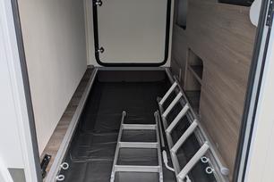 Carado T338 Ford Trail Edition Heckgarage
