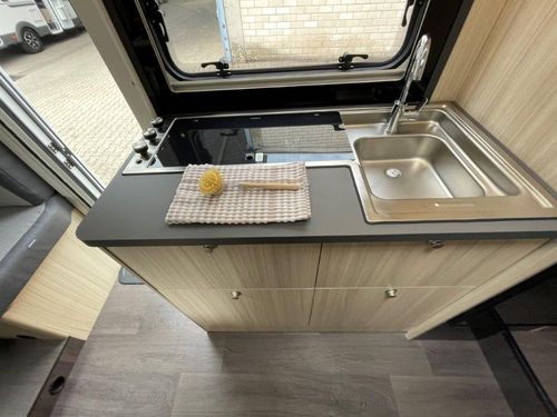 Wohnmobil mieten Sun Living S70 Küchenblock komplett